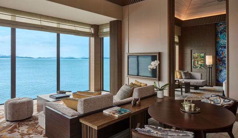 Grand Ocean Front Living Room